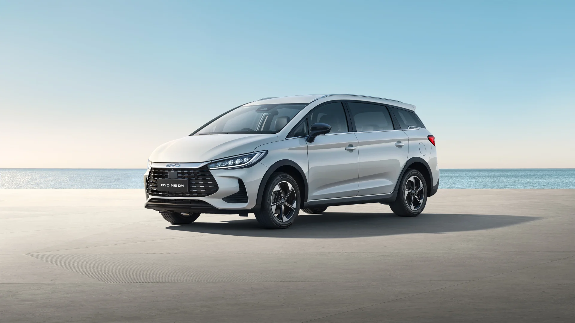 BYD M6 DM-I